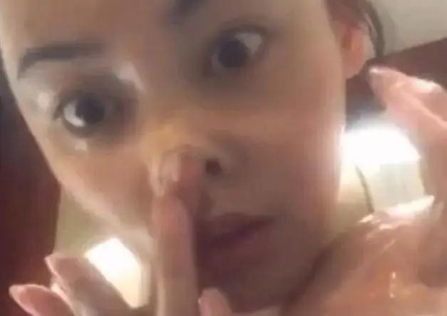 娱乐圈没整过容的明星_娱乐圈明星整容自证未整容方法_邓紫棋杨颖杨幂杨紫张天爱熊黛林by2林志玲娄艺潇辟谣方式分析