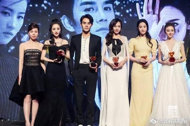 女明星合影照_张慕童和明星合影_朱桢和明星合影