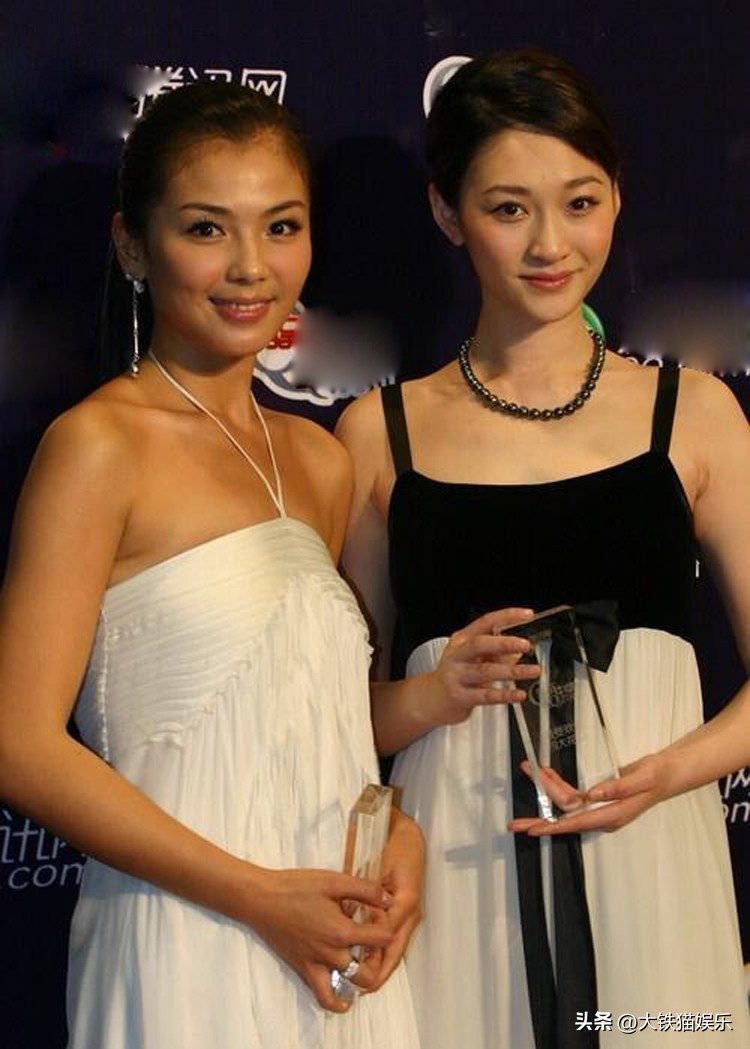 女明星黑发_离开滤镜显黑的女明星_皮肤黑的女明星