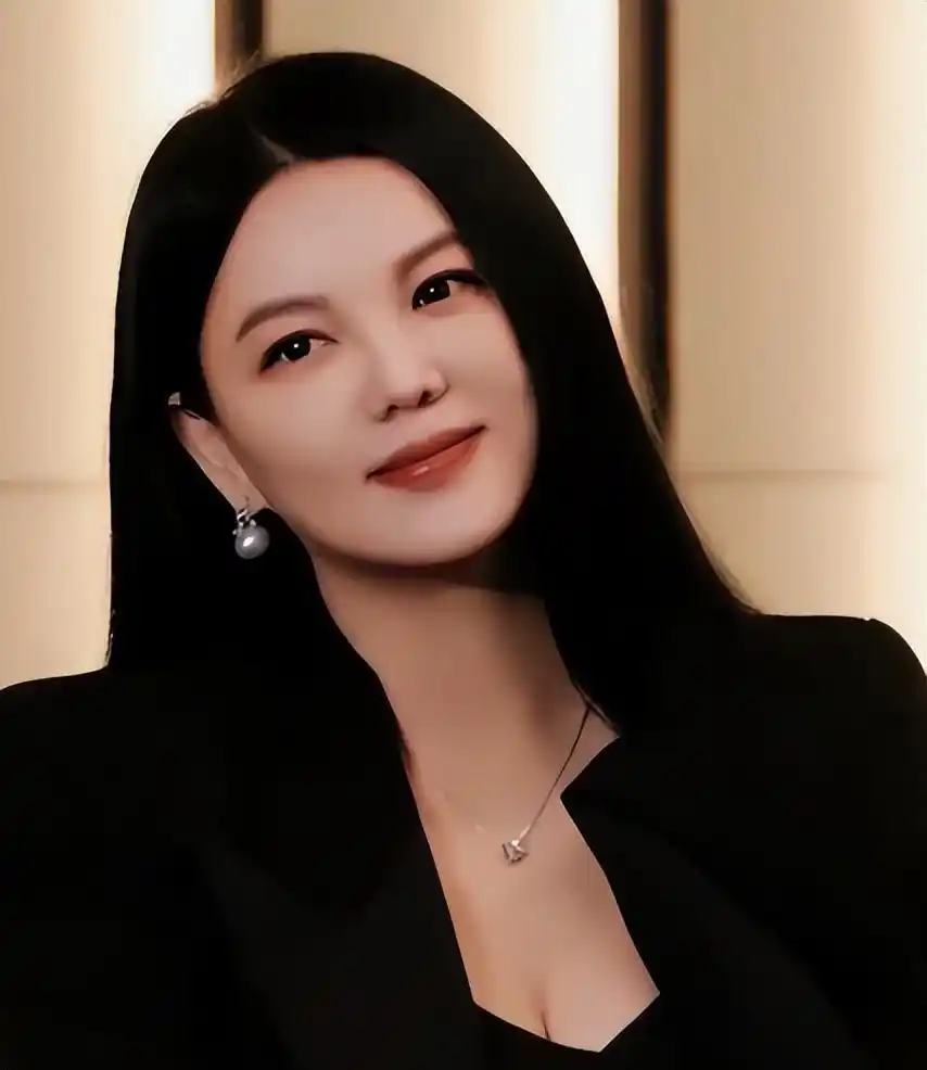 炫富明星李湘被封号原因_有钱人为什么还贪心_传播明星黑料犯法吗,